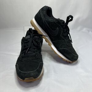 Nike MD Runner 2 SE Womens Size 7 Suede Running Shoes Black AQ9121-001 EUC